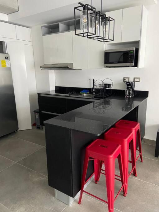 Moderno Apto Shift Zona 16, Cerca De Embajada Eeuu Y Explanada Cayala Guatemala City Екстериор снимка