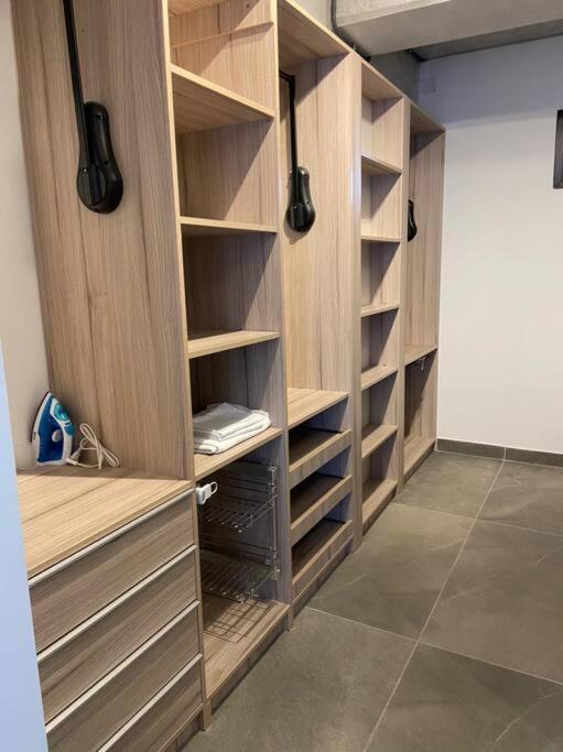 Moderno Apto Shift Zona 16, Cerca De Embajada Eeuu Y Explanada Cayala Guatemala City Екстериор снимка