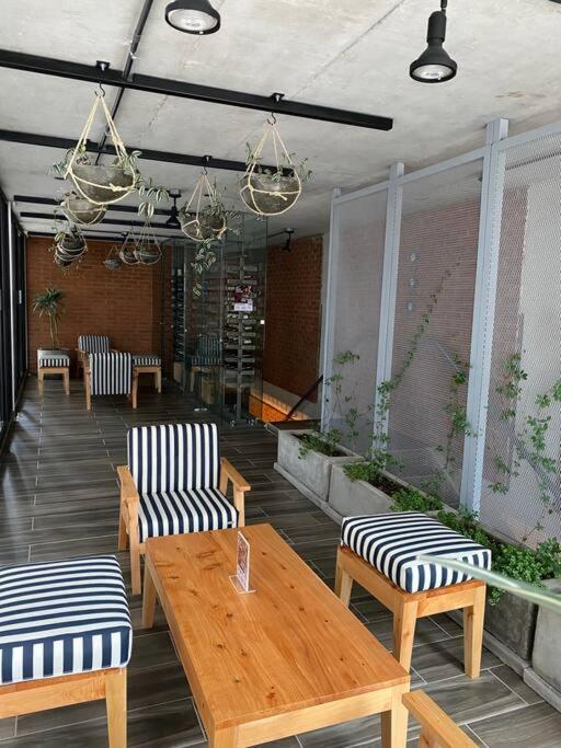 Moderno Apto Shift Zona 16, Cerca De Embajada Eeuu Y Explanada Cayala Guatemala City Екстериор снимка